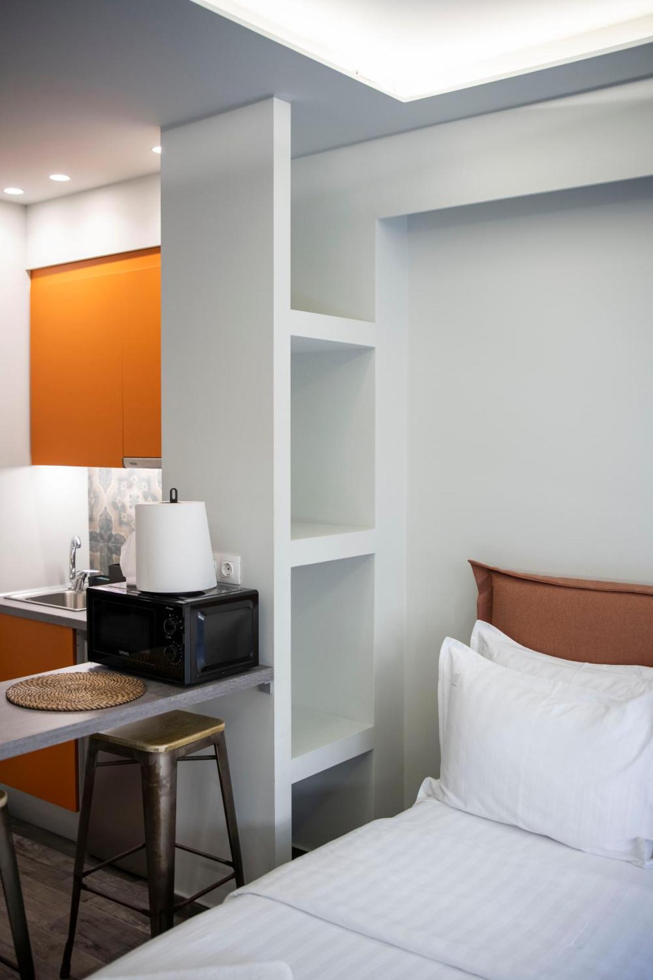 Rooster Suites Athens Ngoại thất bức ảnh